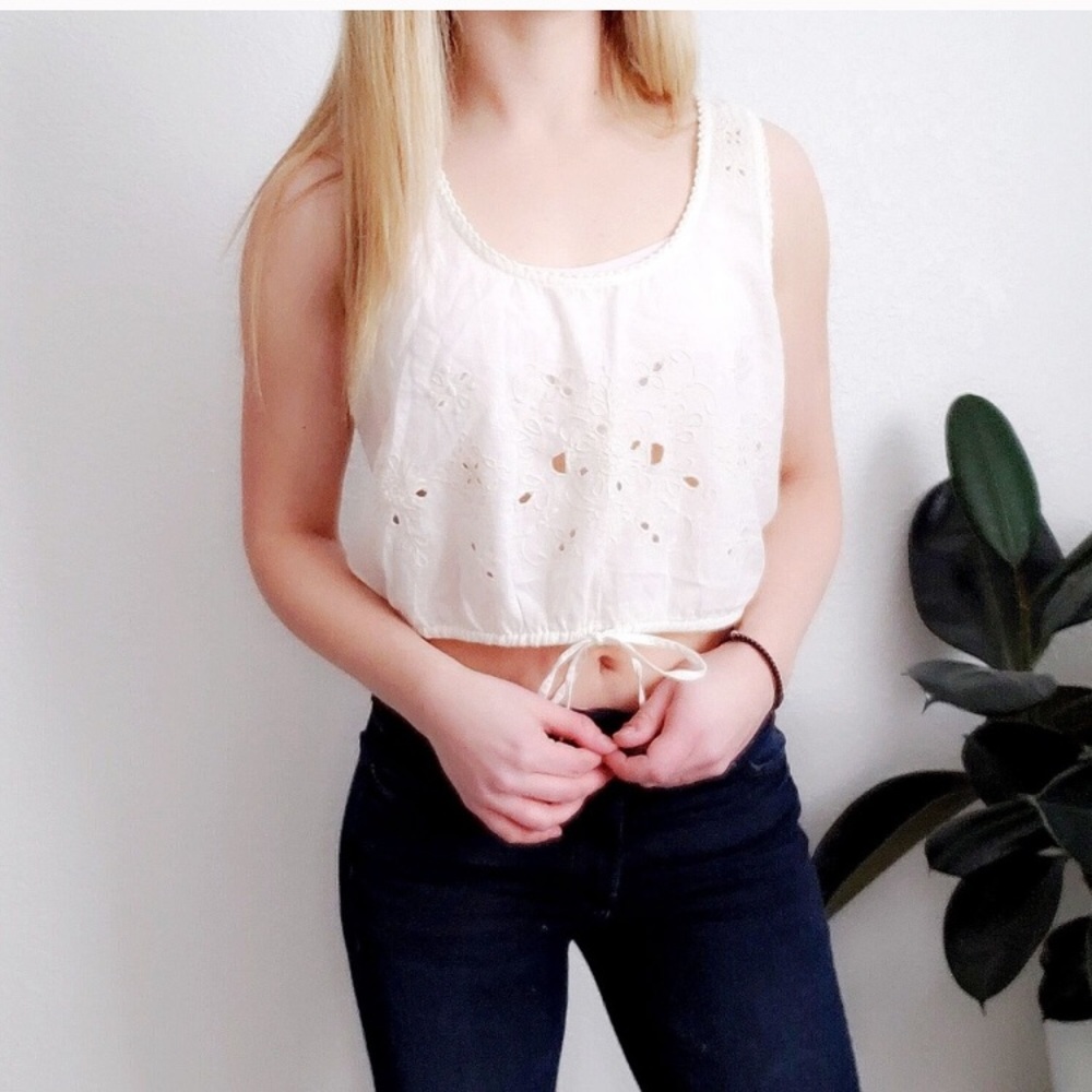 American Eagle White Floral embroidered crop top